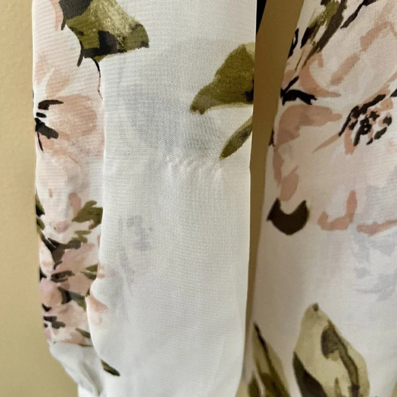 Dynamite| Feminine Airy Pink, Sage &  White Floral Long Sleeve Shirt/Blouse Sz S - Picture 5 of 7